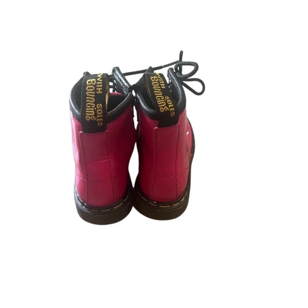 Dr. Martens Delaney Girls Boots Hot Pink Patent Lace Up Side Zip US 8